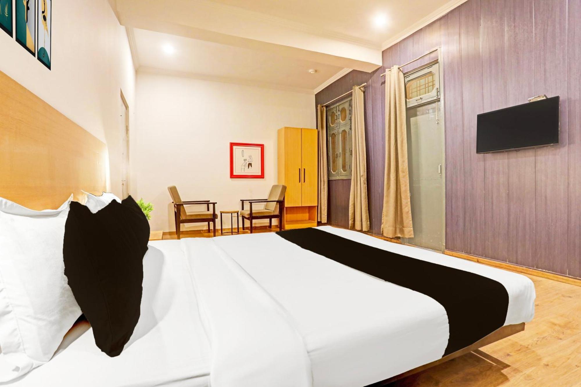 Super Townhouse Vijay Khand Gomti Nagar Λάκναου Εξωτερικό φωτογραφία