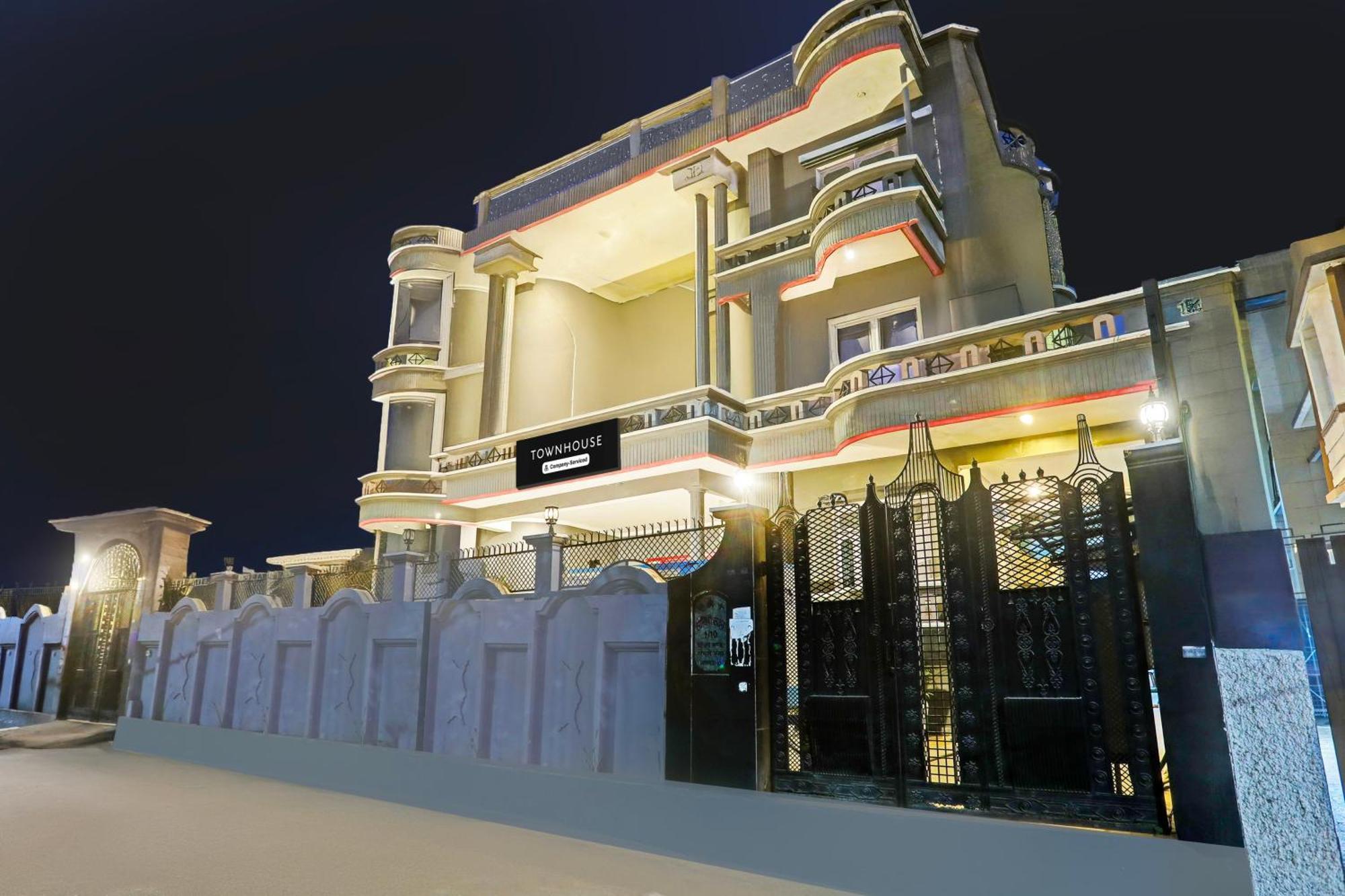 Super Townhouse Vijay Khand Gomti Nagar Λάκναου Εξωτερικό φωτογραφία