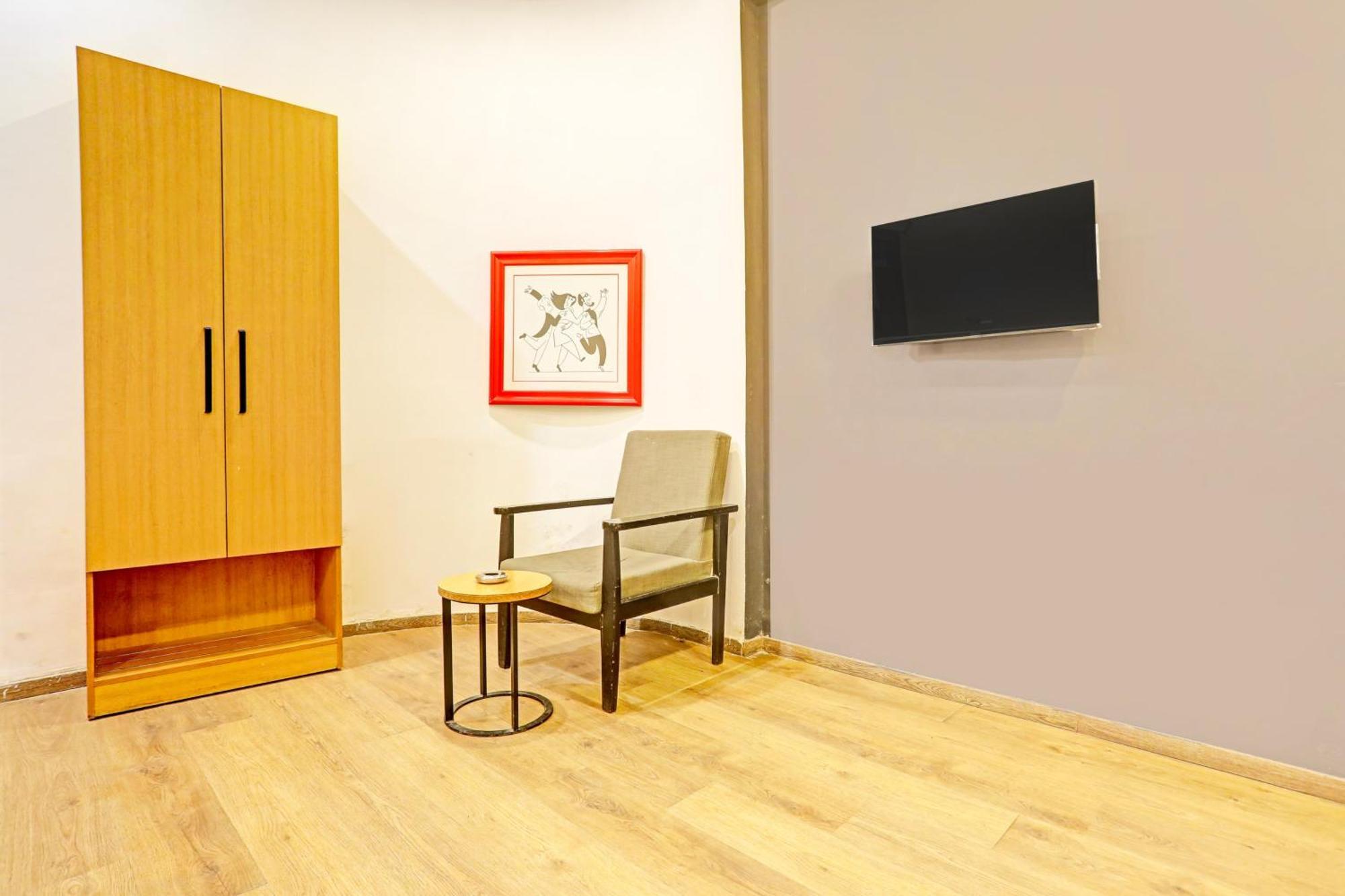 Super Townhouse Vijay Khand Gomti Nagar Λάκναου Εξωτερικό φωτογραφία